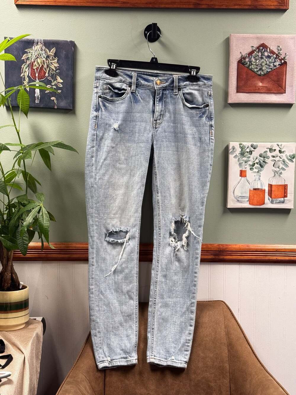 Cosmic Blue Love Women's High Rise Distressed Straight Leg Jeans Size 26